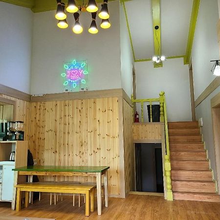 Joy Guest House Asan Exteriör bild