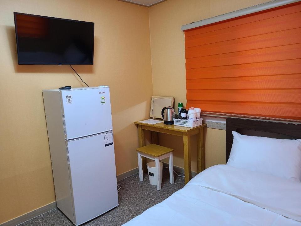 Joy Guest House Asan Exteriör bild